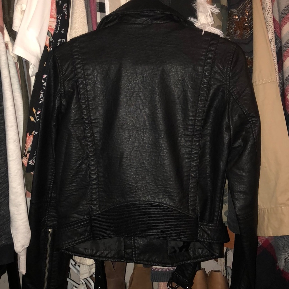 Leather Jacket - Picture 4 of 5